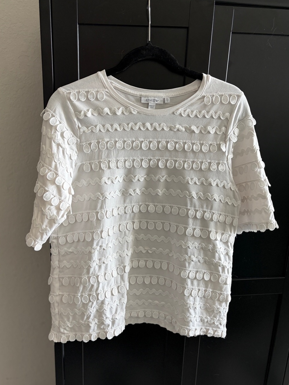 Chico's White Embroidered Dot & Ricrac Tee Size 0 Small Boho 3/4 Sleeve